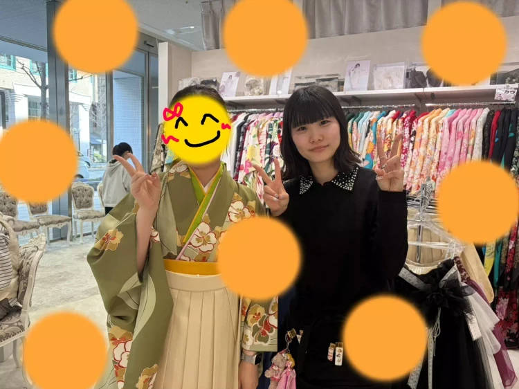 TAKAZEN神戸旧居留地王道の古典柄の小振袖にシンプルな袴コーデの2026年卒業の姫ちゃんのご紹介