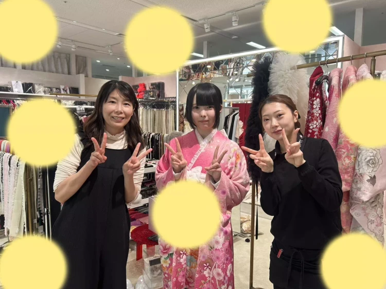 TAKAZEN神戸旧居留地店のご来店いただいた芦屋市の2028年成人のピンク色のお振袖のお客様