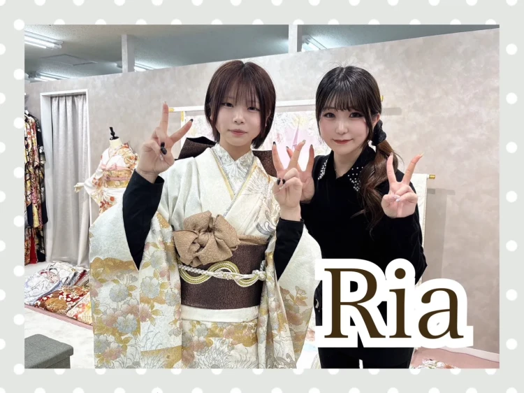 TAKAZEN奈良店にご来店いただいた白×金の乱菊柄モードお振袖に決定されたお客様コーデ