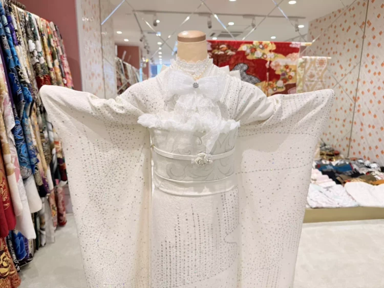 白振袖 全身 コーデ キラキラ 上品 姫路 加古川