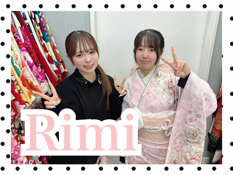 TAKAZEN橿原店にご来店頂いた成人式のお振袖をご試着頂いたお客様
