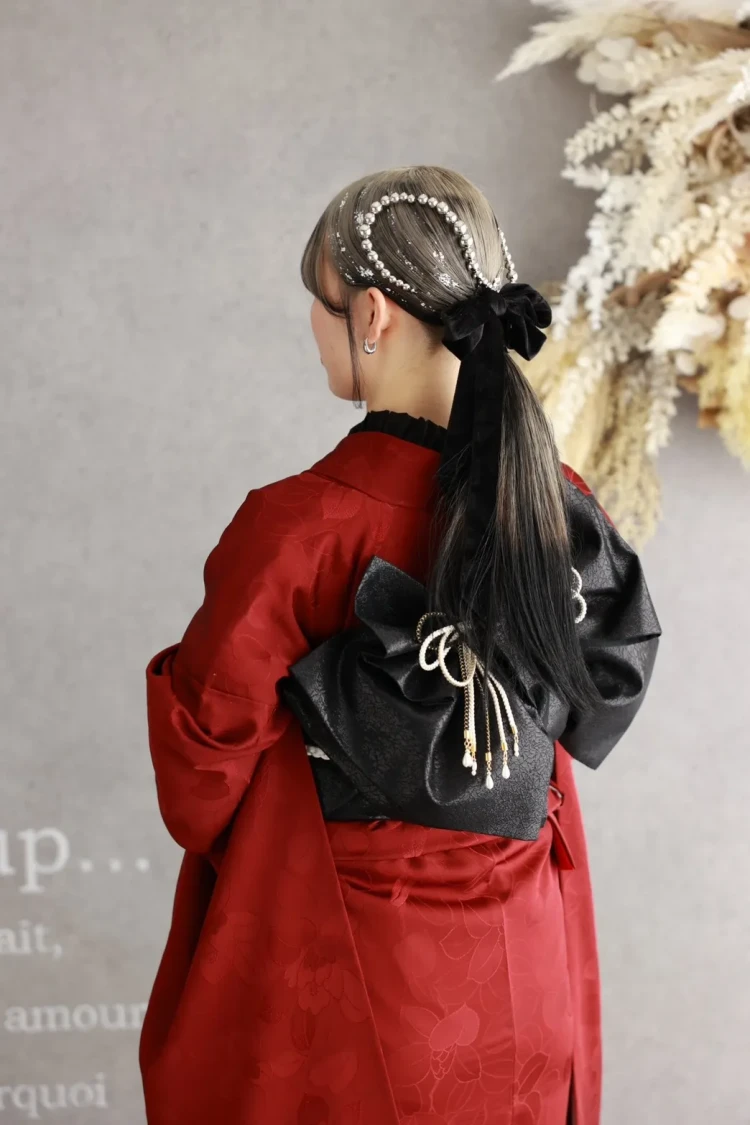 TAKAZEN橿原店のヴィンテージ振袖をご着用頂いてるお客様のヘアスタイル