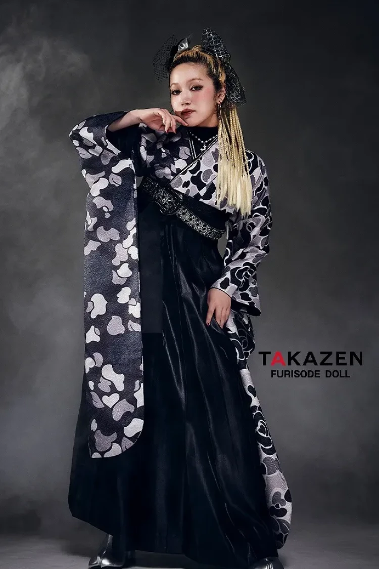 卒業袴で個性派コーディネートに合う鞄の紹介