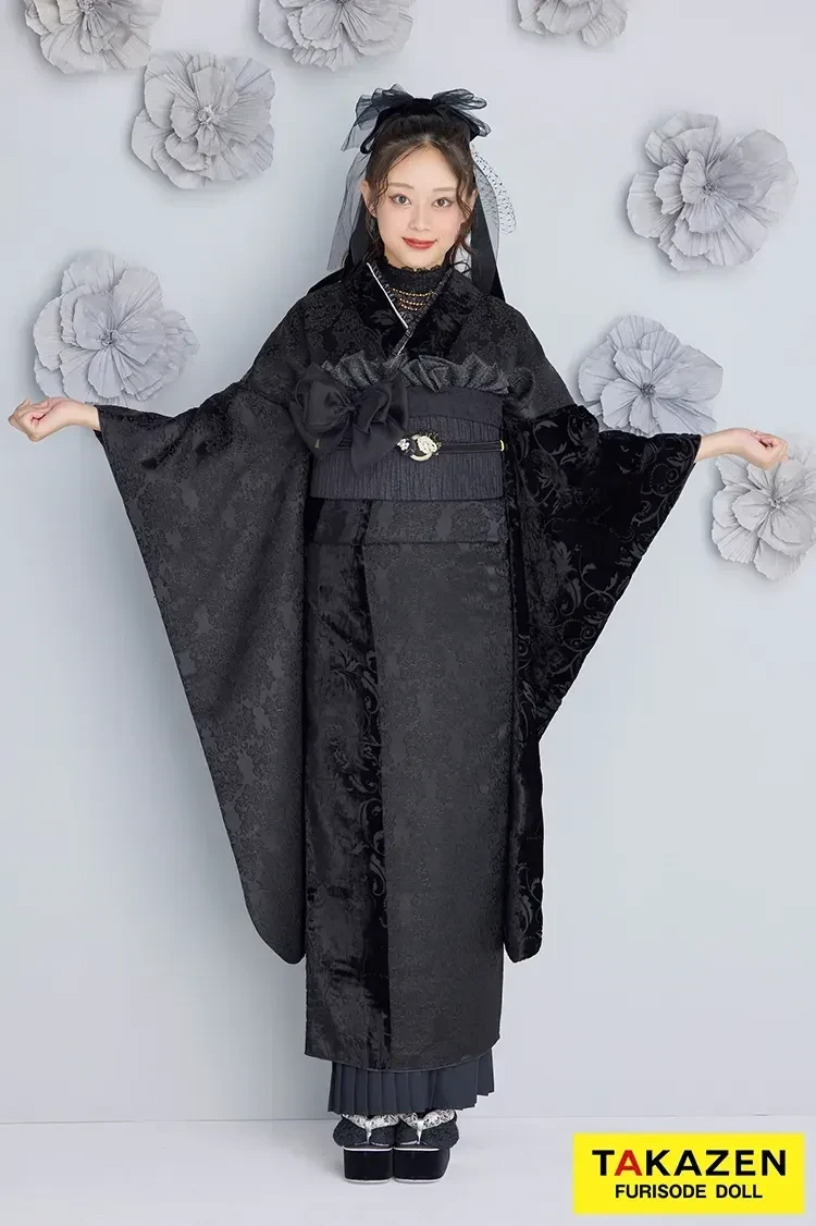 TAKAZEN橿原店のスタッフおすすめ振袖、くすみカラー振袖