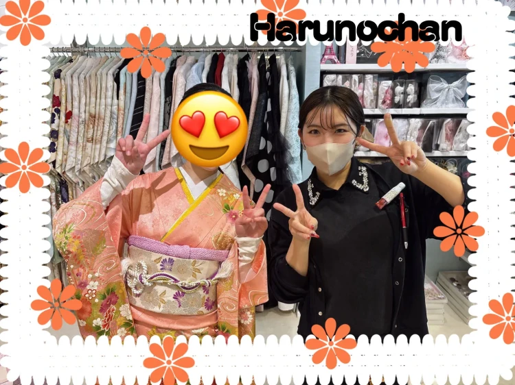 ご親戚様の結婚式参列時に大人っぽい淡め古典柄振袖レンタルされるお嬢様のコーディネートご紹介