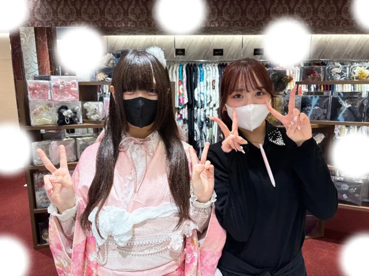 TAKAZEN東京表参道店Flagshipでリズリサブランドの成人式振袖レンタルコーディネート