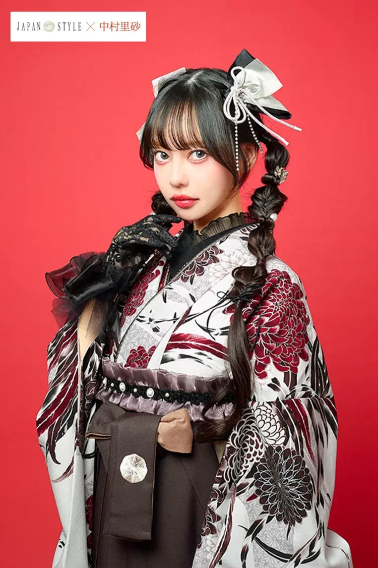 TAKAZENのレンタル袴 JAPAN STYLE×中村里砂ブランド袴　古典柄　オフホワイト/ダスティーカラー　乱菊　地雷系　ひととかぶらない【通販可】R26095