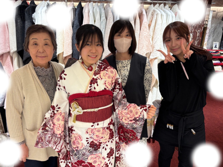 20日🍒　東京・渋谷区で振袖レンタルをお探しの方へ🎀💕メーカーさんのイマドキかわいいお振袖姫ちゃんのご紹介🍒【TAKAZEN東京表参道店Flagship】