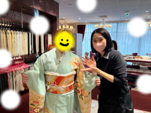 成人式振袖　水色振袖　ママ振袖　ママ振　お持ち込みショット