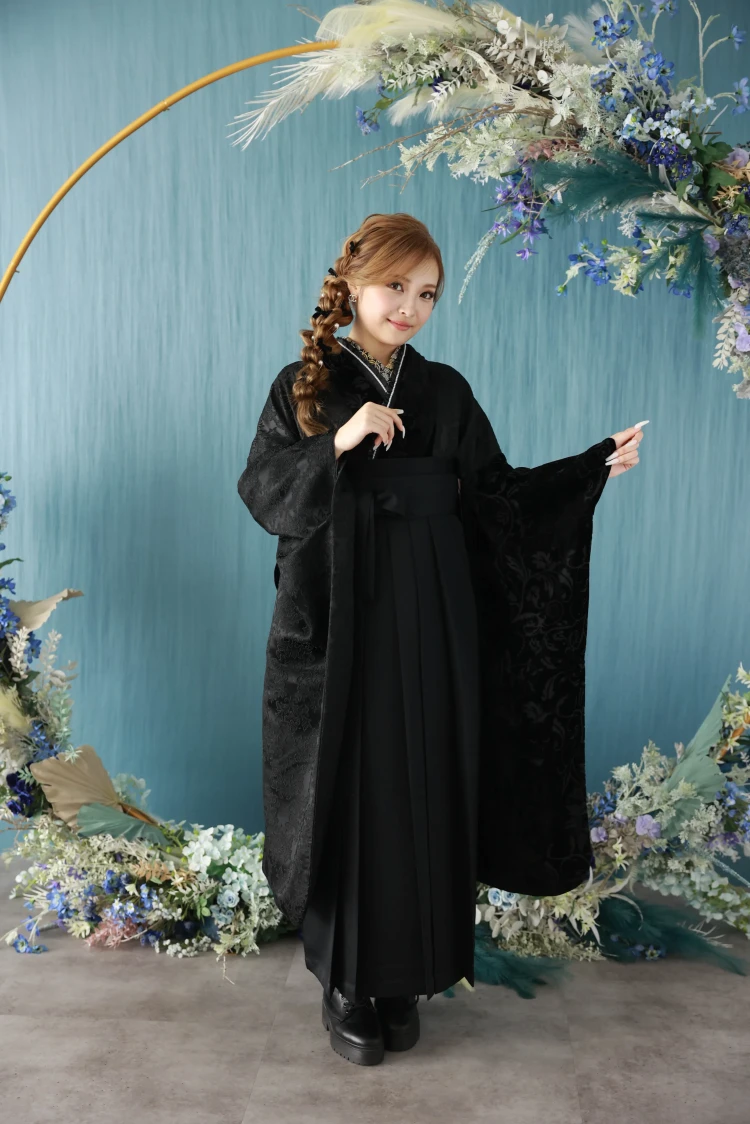 奈良県立医科大学の学生向け　橿原市でイマドキ卒業袴レンタルならTAKAZEN橿原店