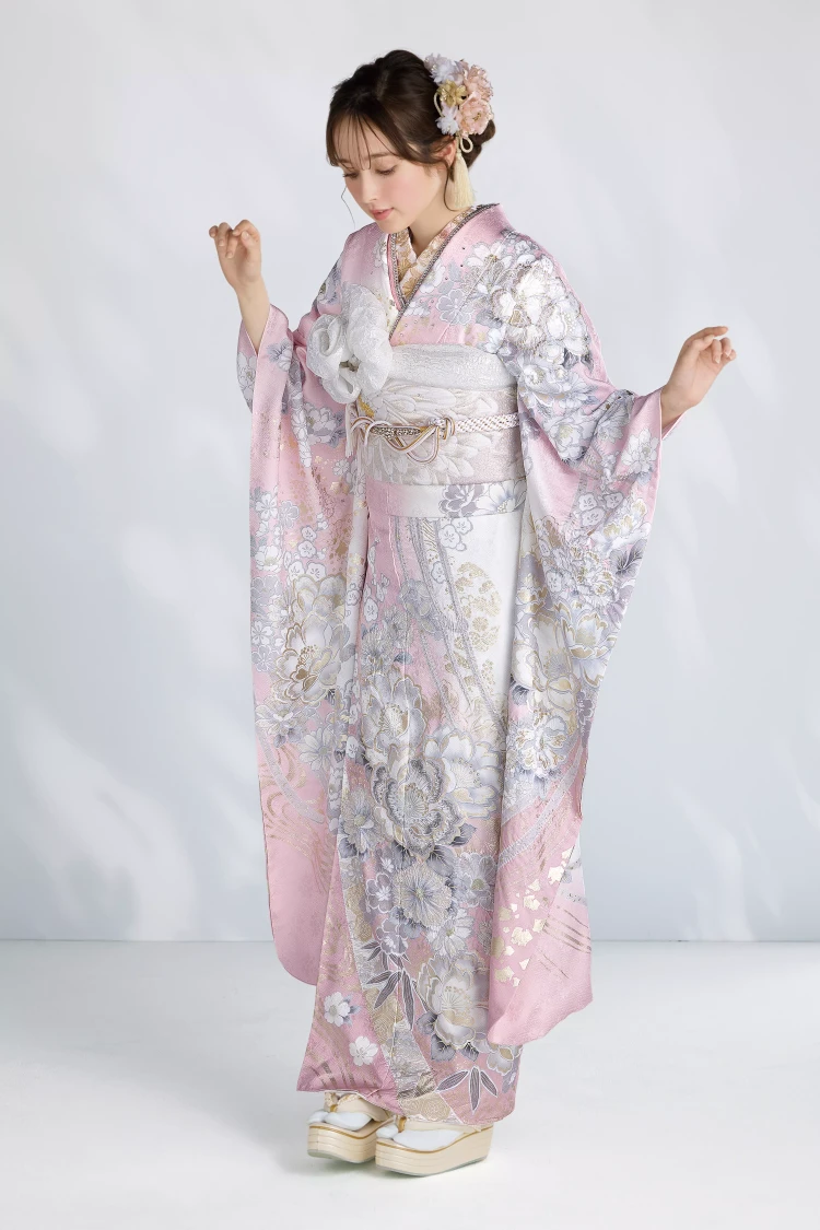 TAKAZEN姫路店　姫路市　加古川　加古川振袖　成人式　振袖　振袖レンタル　イマドキ振袖 　スワロフスキー付振袖　金彩加工振袖　金彩刺繍絞り友禅振袖　ピンク振袖　関芳振袖　最高級金彩絞り友禅振袖　白金振袖　桜柄振袖