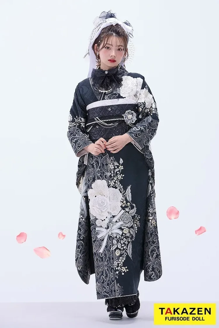 黒地に白の大人っぽいバラ柄の成人式振袖