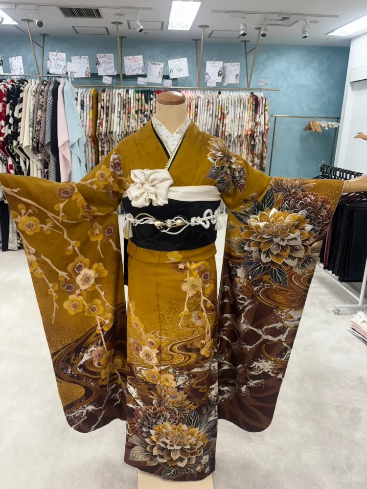nutsブランド振袖 からし色振袖レンタル