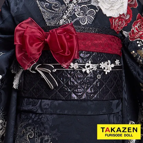 髪飾りや帯揚げ、帯締めとしても使える万能なしごき