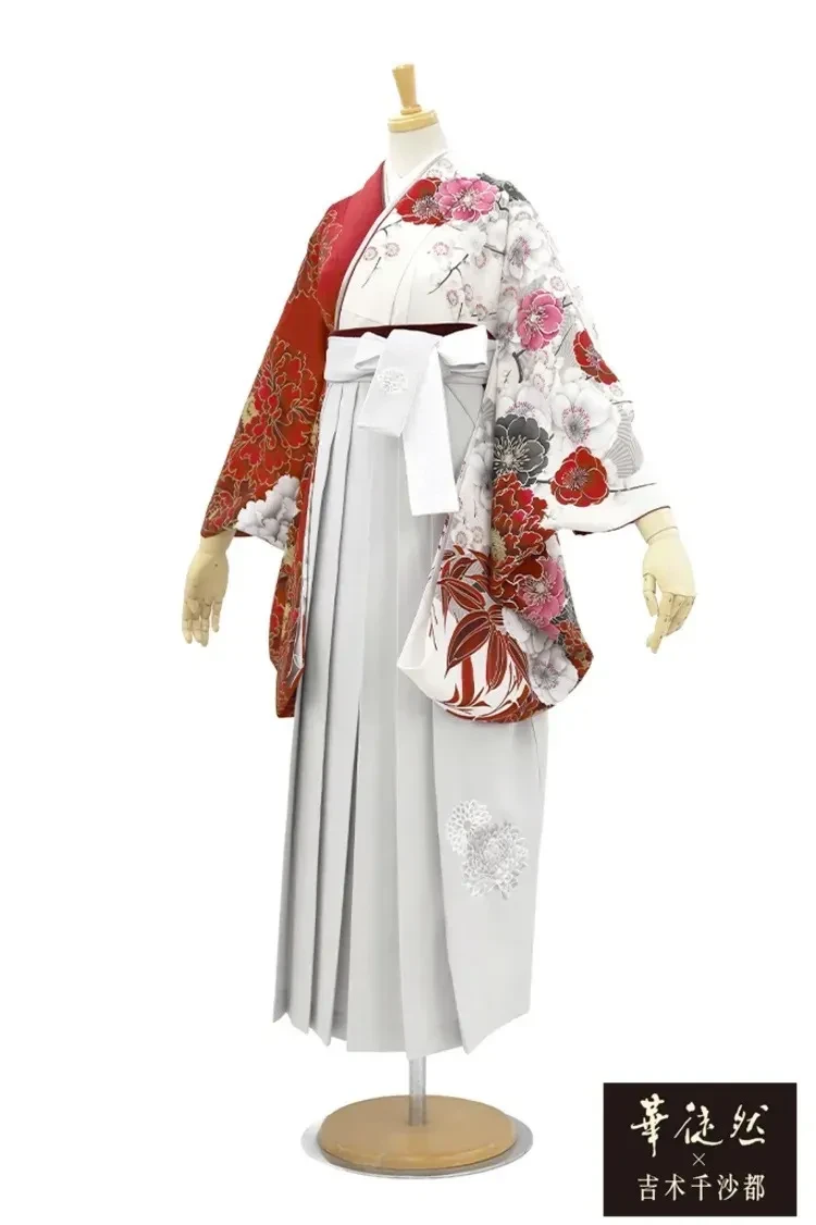華徒然×吉木千紗都ブランド袴　白赤の牡丹柄正統派古典の袴