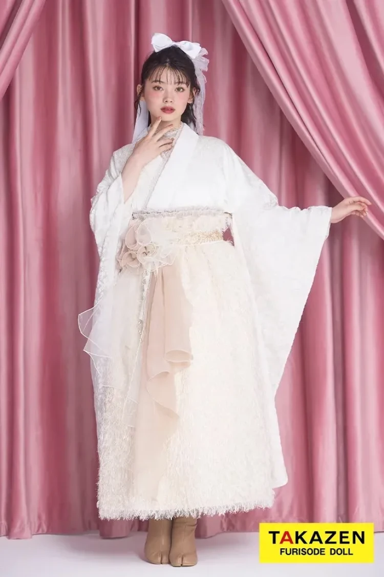 大阪梅田　卒業式袴レンタル　ドレス袴