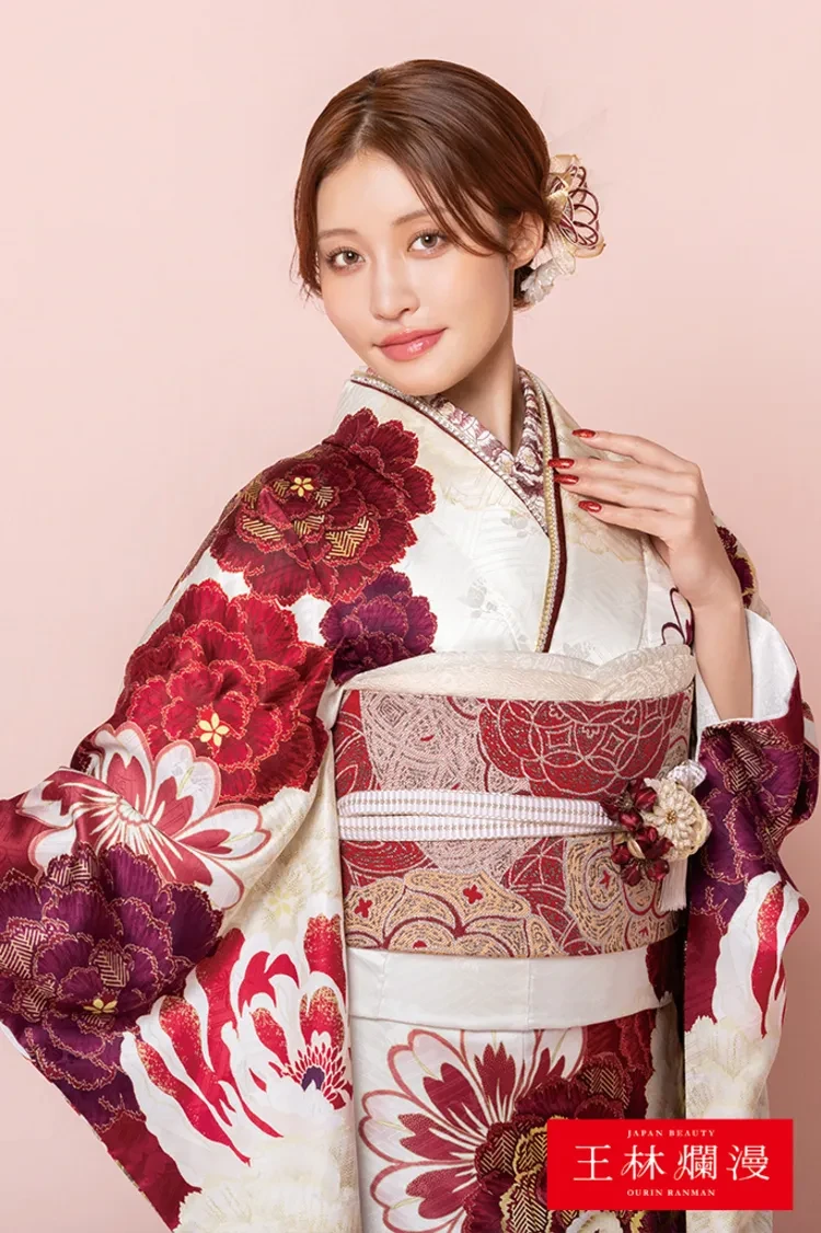 TAKAZENのレンタル振袖 王林爛漫　白赤　大柄　王道古典振袖　華やか　豪華　高身長さんにもおすすめ【通販可】K1324