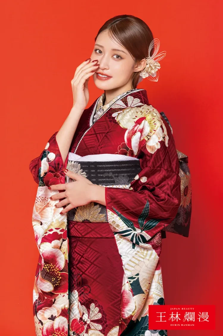TAKAZENのレンタル振袖 王林爛漫　赤地　古典柄　きれいめ　大人っぽい　王道　かっこいい【通販可】K1327