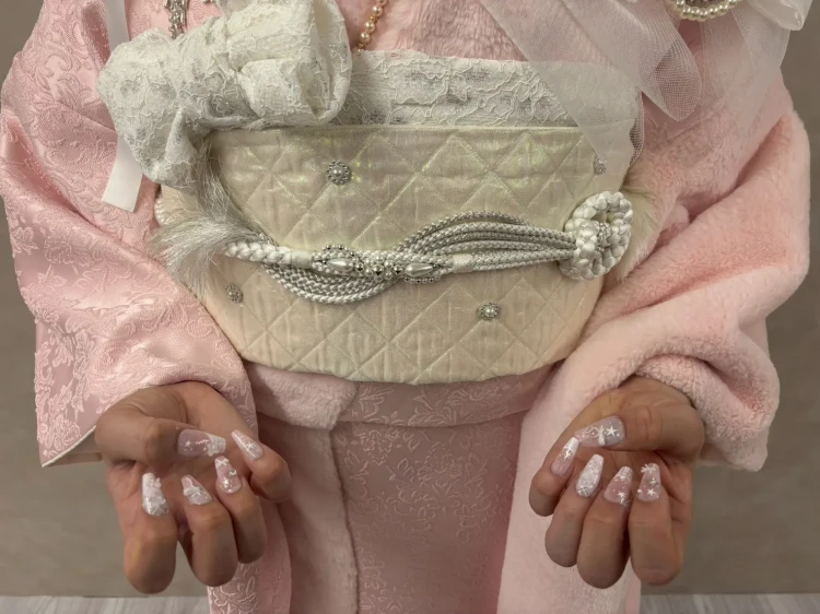 TAKAZEN奈良店で前撮り撮影会をしたお客様のネイルをご紹介