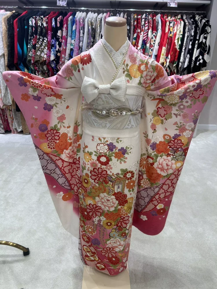 TAKAZEN神戸旧居留地王道正統派古典で可愛くイマドキにコーデ紹介