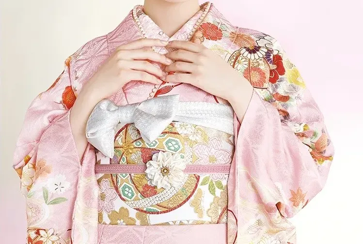 帯揚げで大人っぽくなる綺麗めリボンアレンジ