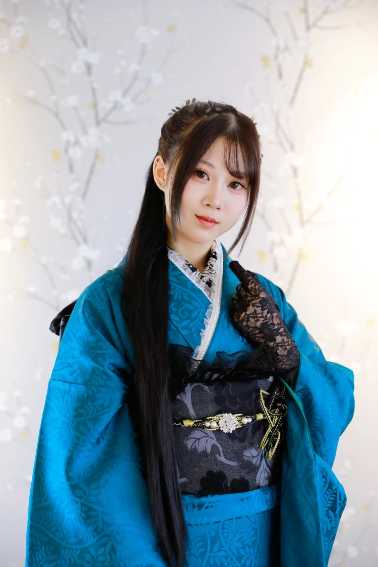 ロングポニーテール　髪飾り　ヘアアクセサリー/ヘアアレンジ　ヘアセット