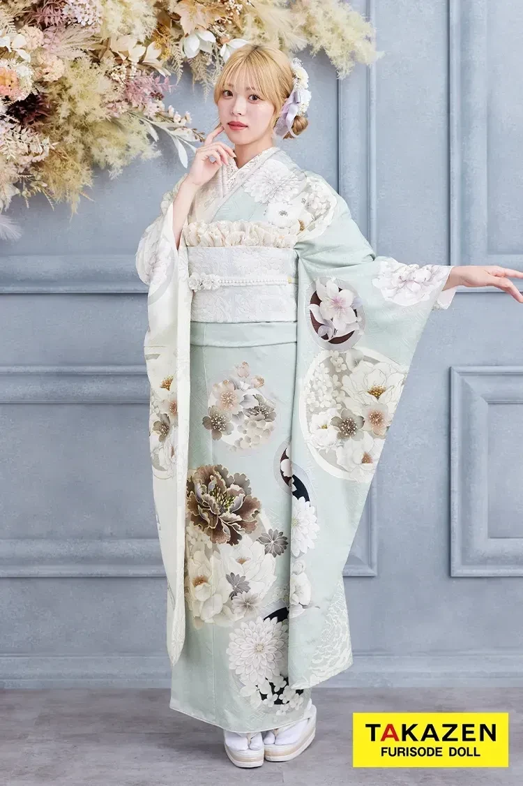 安カワのくすみカラーお振袖　TAKAZEN橿原店