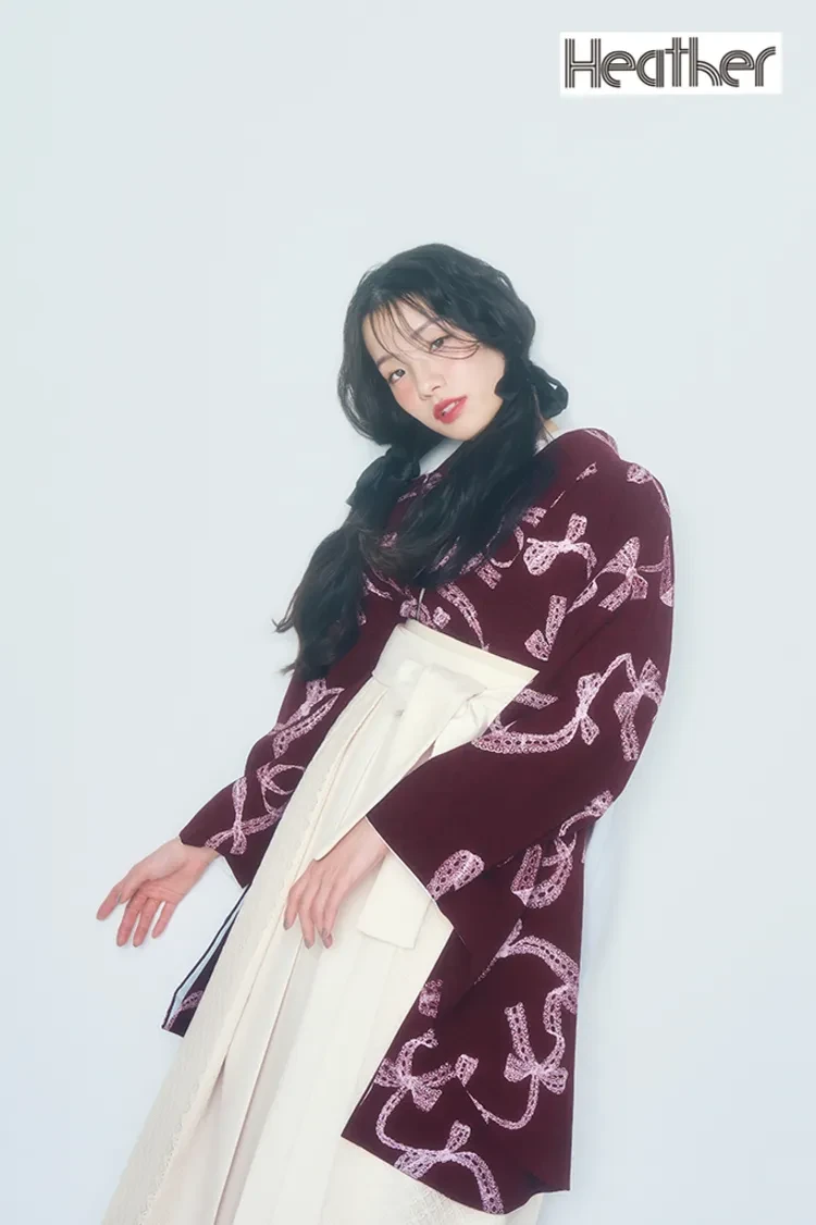 TAKAZENのレンタル袴 Heatherブランド袴 エンジ/ワインレッド リボン柄 フェミニン ガーリー かわいい お人形さんみたいな袴【通販可】R27035