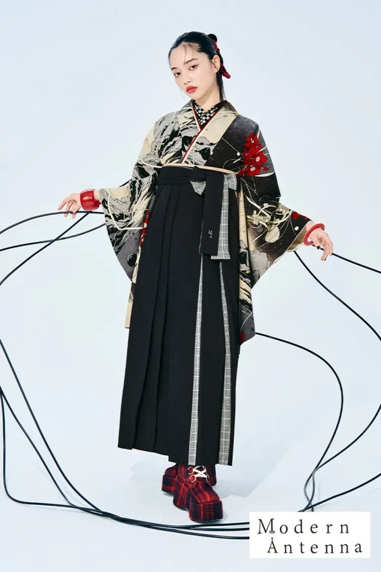 TAKAZENのレンタル袴 モダンアンテナブランド袴　黒/グレー　夜空と花とケーブル　レトロ　個性派袴　かっこいい　編み上げブーツスタイル【通販可】R27037