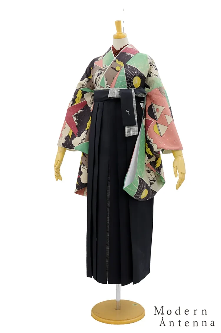 TAKAZENのレンタル袴 モダンアンテナブランド袴　オレンジ　トライアングル　レトロ　幾何学模様　人と被らない袴　ブーツスタイル【通販可】R27041