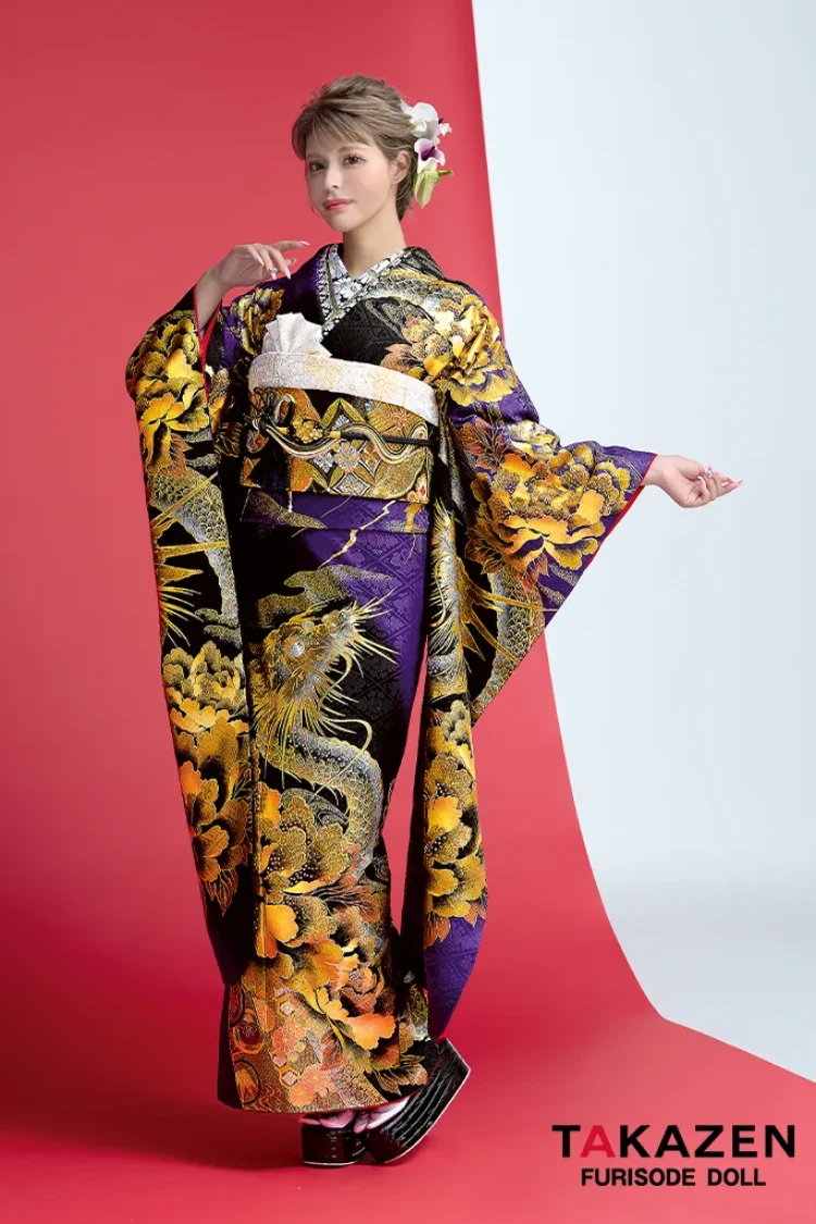 TAKAZEN東京表参道店Flagshipでレンタルできるオリジナルデザインの龍のお振袖