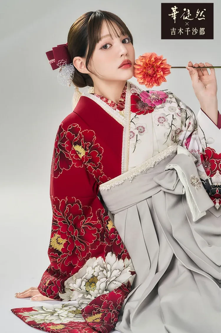 TAKAZENのレンタル袴 華徒然×吉木千沙都ブランド袴　白赤　牡丹柄　人気　片身替わり　正統派古典　清楚　王道【通販可】R27042