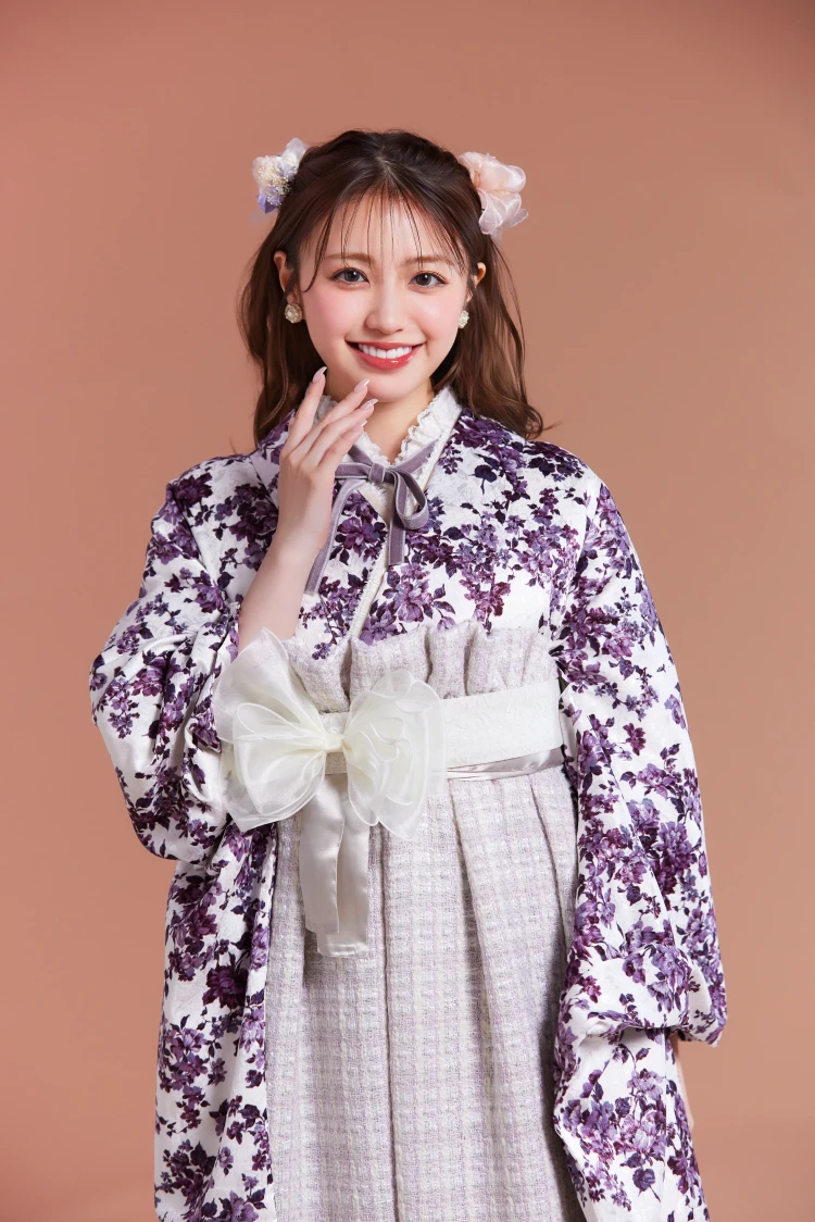 香音が着こなす洋風袴