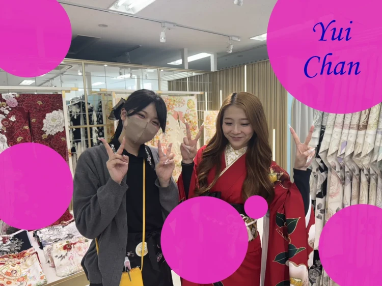 TAKAZEN心斎橋店でママ振りの写真プランでコーディネートしたお客さまとスタッフのツーショット