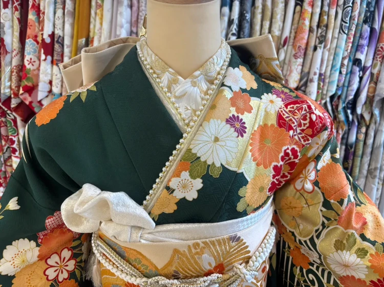 緑の古典柄でイマドキコーディネート