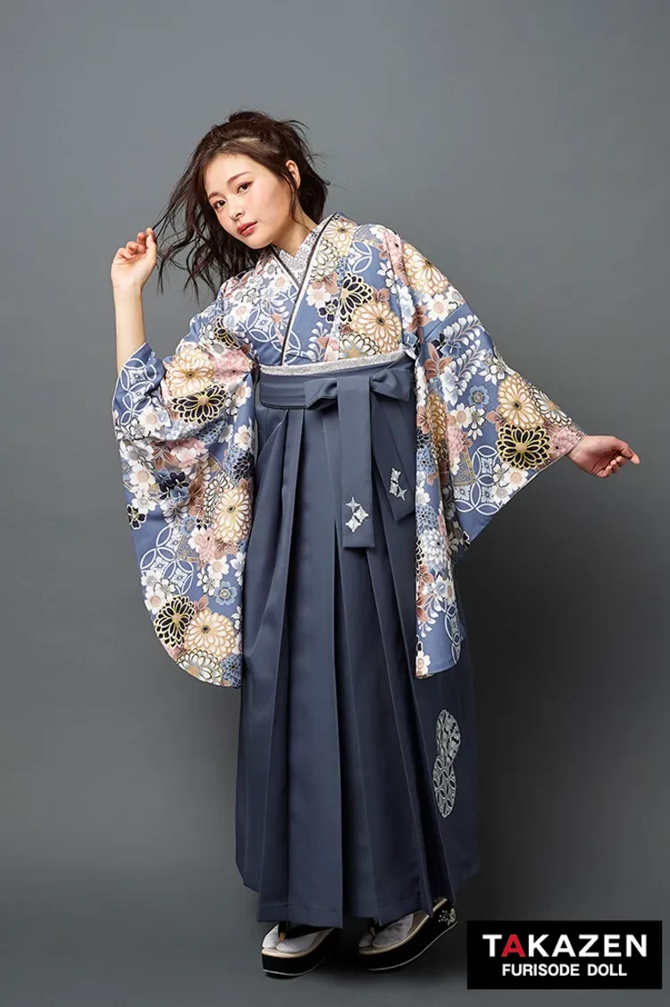 TAKAZENのレンタル袴 くすみ古典袴　くすみブルー　菊柄　大人っぽい　きれいめ　清楚　透明感　上品【ECサイト限定】R27050