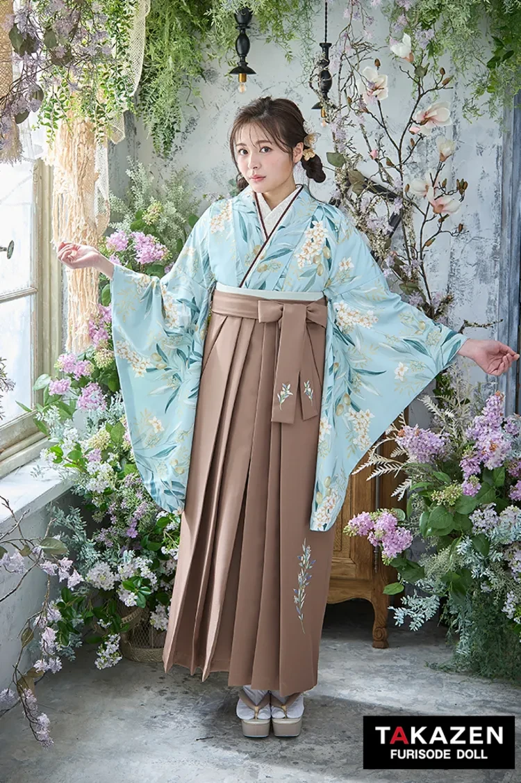 TAKAZENのレンタル袴 くすみカラー古典袴　くすみブルー　ボタニカルフラワー　透明感のある袴　おしとやか　清楚【ECサイト限定】R27055