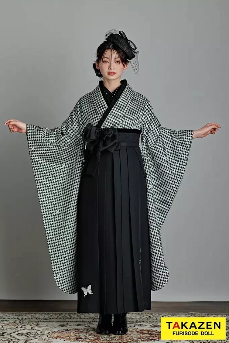 TAKAZEN姫路店　振袖　成人式　袴　卒業式　2027年卒業式袴　大学卒業式　姫路卒業式　モノトーンコーデ　モノトーン振袖　モノトーン袴　ストライプ柄　ヒョウ柄　千鳥柄　キルティング柄