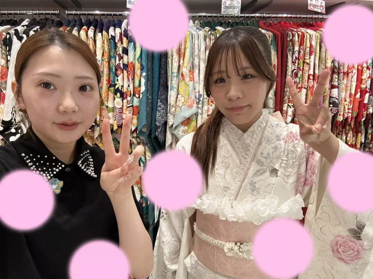 TAKAZEN神戸旧居留地店タカゼンオリジナルのローズの振袖紹介