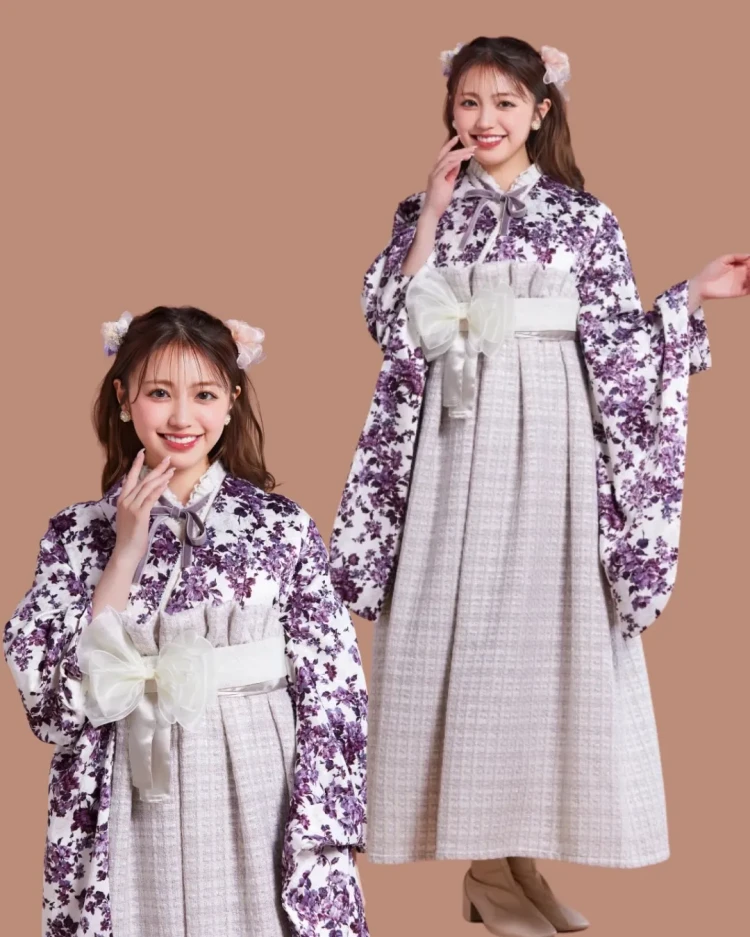 TAKAZENオリジナルヘップバーンシリーズの白カラーのツイードドレス袴