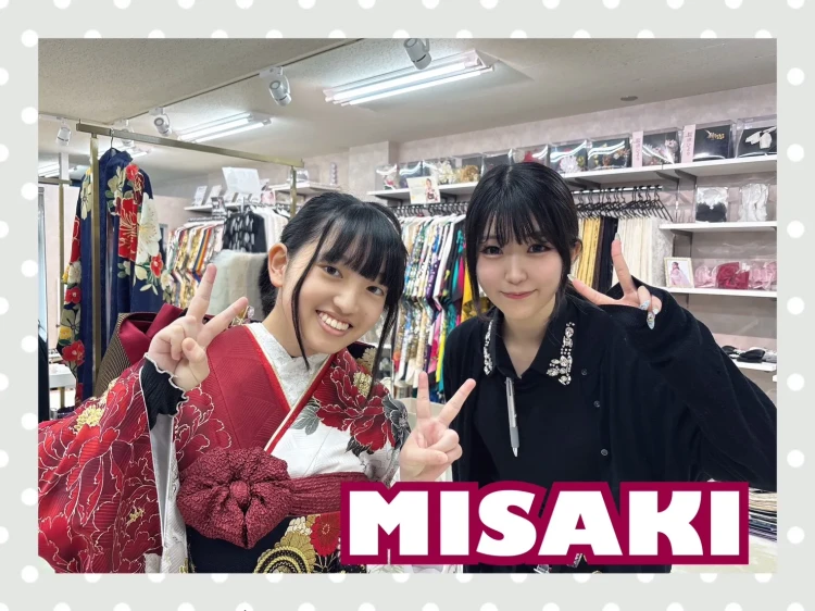 TAKAZEN奈良店の振袖レンタルでちいぽぽの赤と白の振袖をご契約いただいたお客様の紹介。