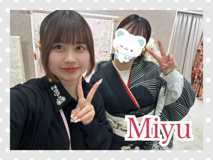 TAKAZEN奈良店で黒色の古典柄振袖に決定されたお客様