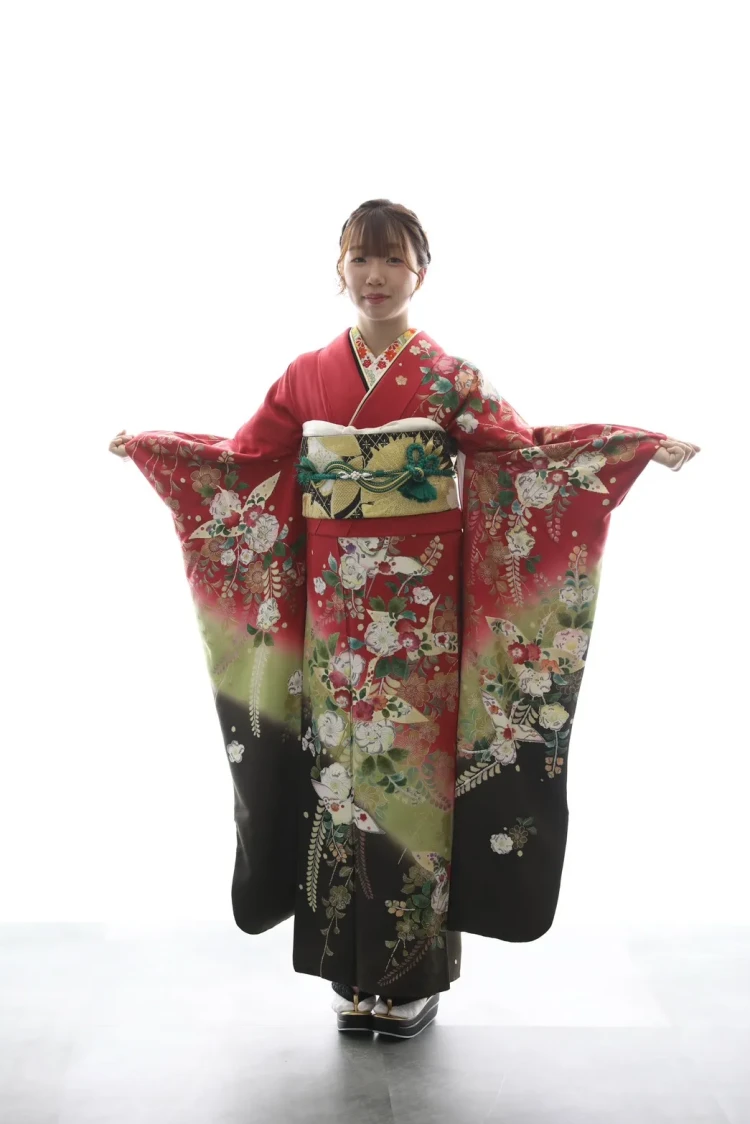 TAKAZEN奈良店でママ振りをコーディネートして前撮りされたお客様の写真