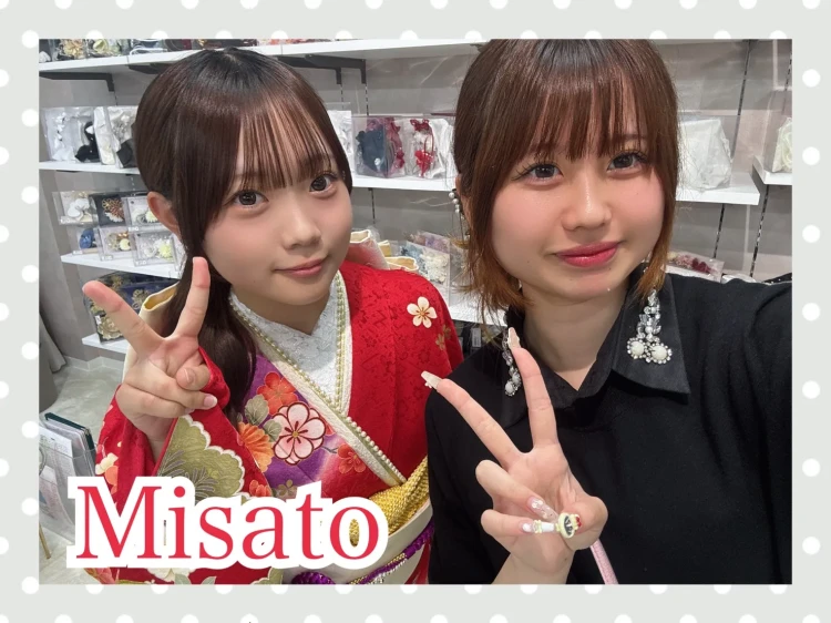 TAKAZEN奈良店で赤色古典お振袖をコーディネートされたお客様の写真