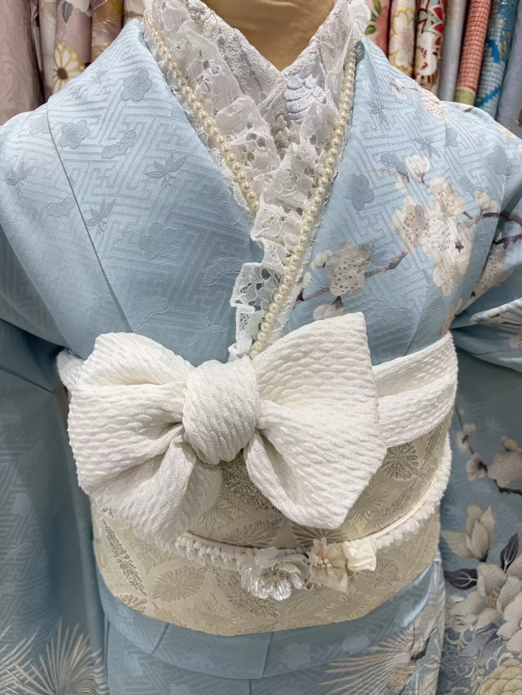 振袖　レンタル　姫路　加古川　成人式　前撮り　水色　淡色　可愛い　フリル　リボン　ガーリー　古典　白　おしゃれ　イマドキ　小物