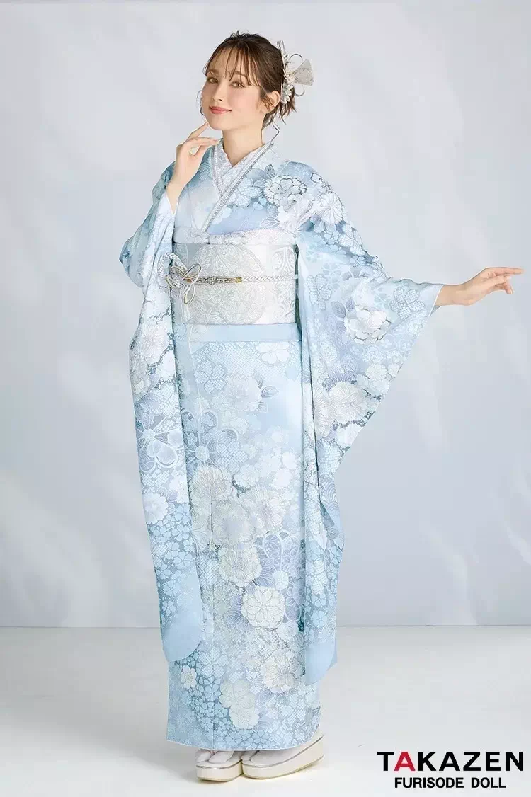 プレミアム古典の関芳の振袖。高級感あって水色の大人カワイイ振袖。