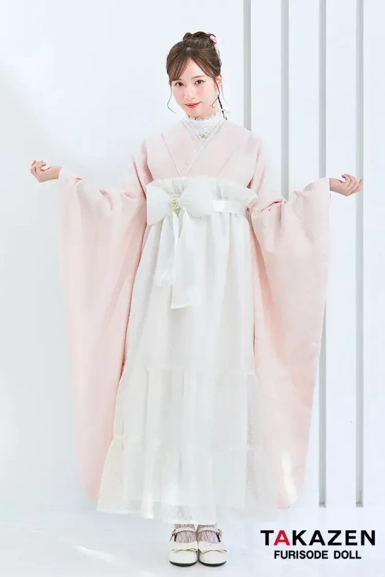 大阪梅田卒業式袴レンタル　TAKAZEN梅田 袴レンタル　ピンク　ガーリー　袴