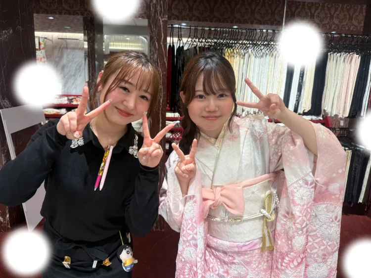 TAKAZEN東京表参道店Flagshipで新作ピンク色の古典、関芳の振袖をご契約いただいたお客様の紹介。