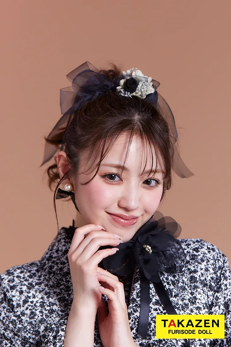 TAKAZENのレンタル袴 最新作ヘップバーン袴 モノトーン/黒 小花柄 シフォンバルーン袴 大人っぽい レースインナーコーデ 香音【通販可】LH21