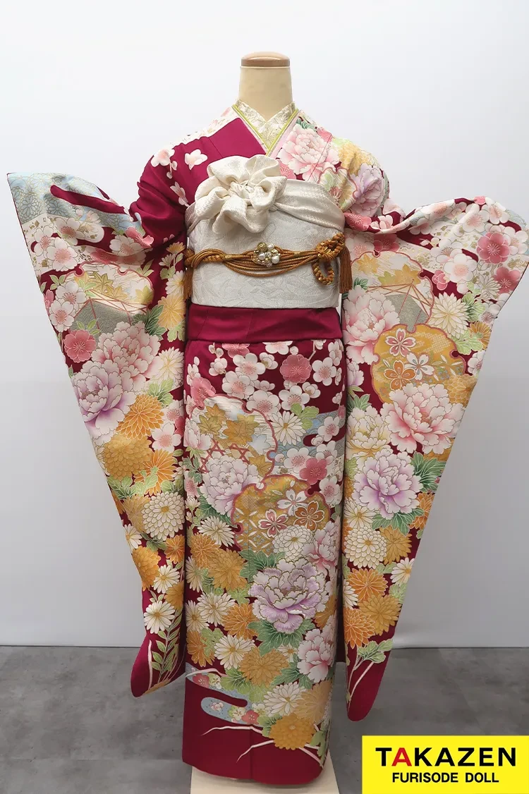 TAKAZENのレンタル振袖 格安正統派古典振袖　ワインレッド　桜柄/牡丹柄　かわいい　上品　華やか　珍しい色【通販可】M30